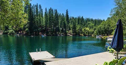 yosemite-lakefront